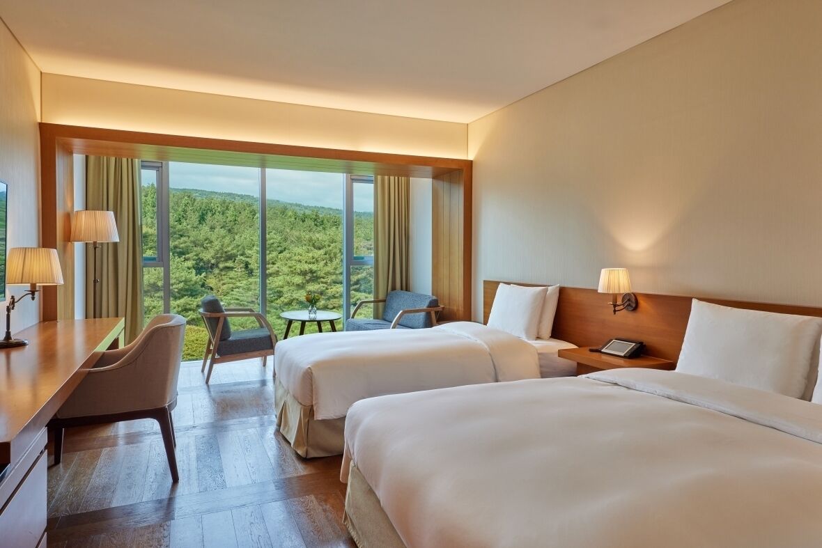 Dundyner, safe på rommet, individuelt innredet og skrivebord