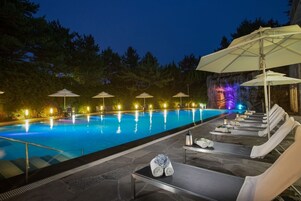 室外游泳池