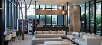 Sims Hotel