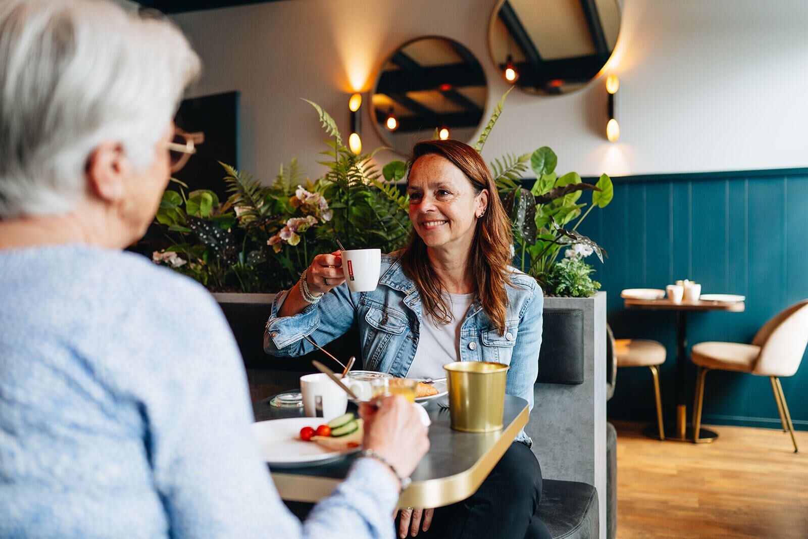 daily buffet breakfast (eur 12.50 per person)