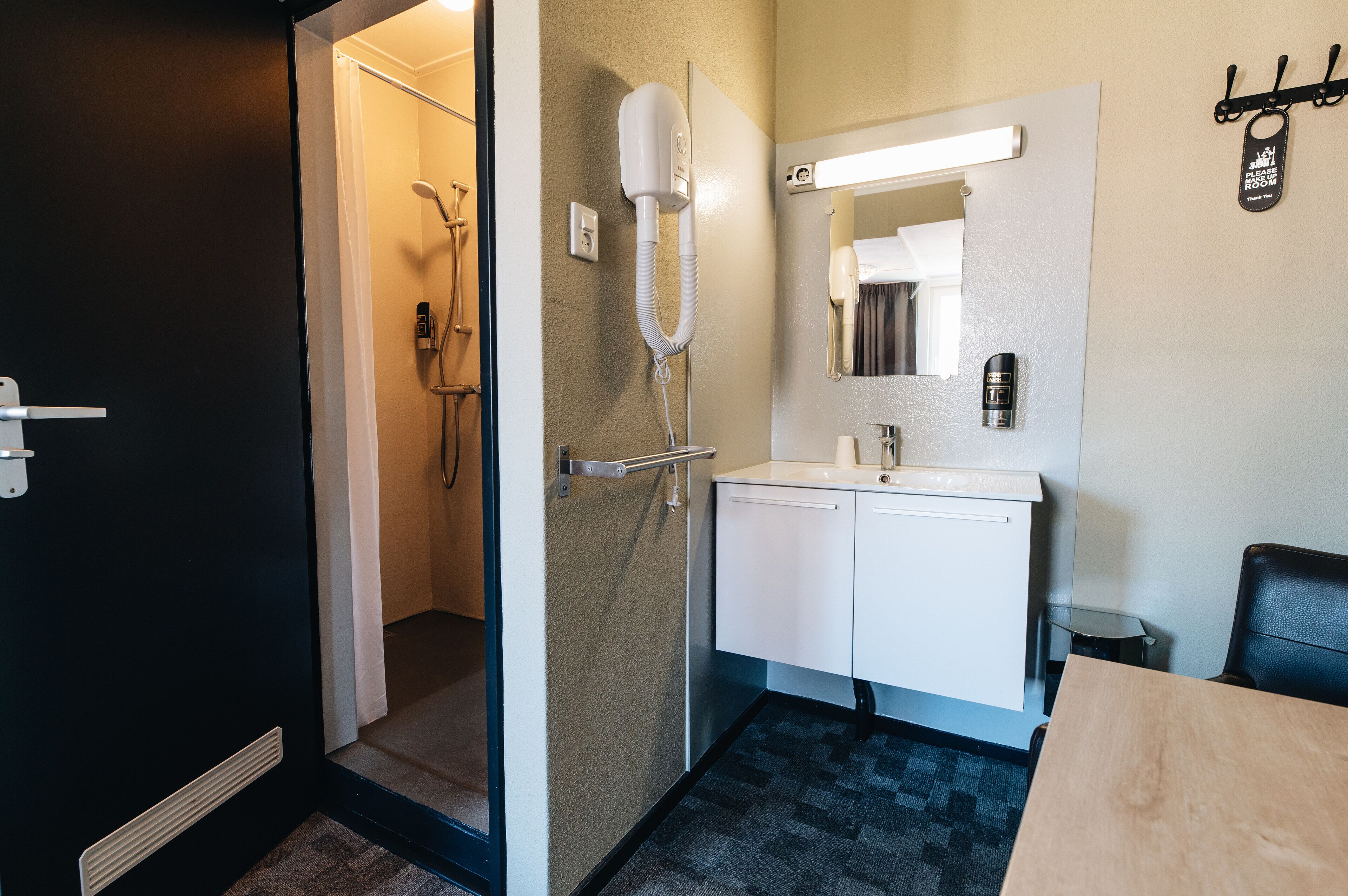 basic studio | in-room safe, laptop workspace, blackout curtains, free wifi