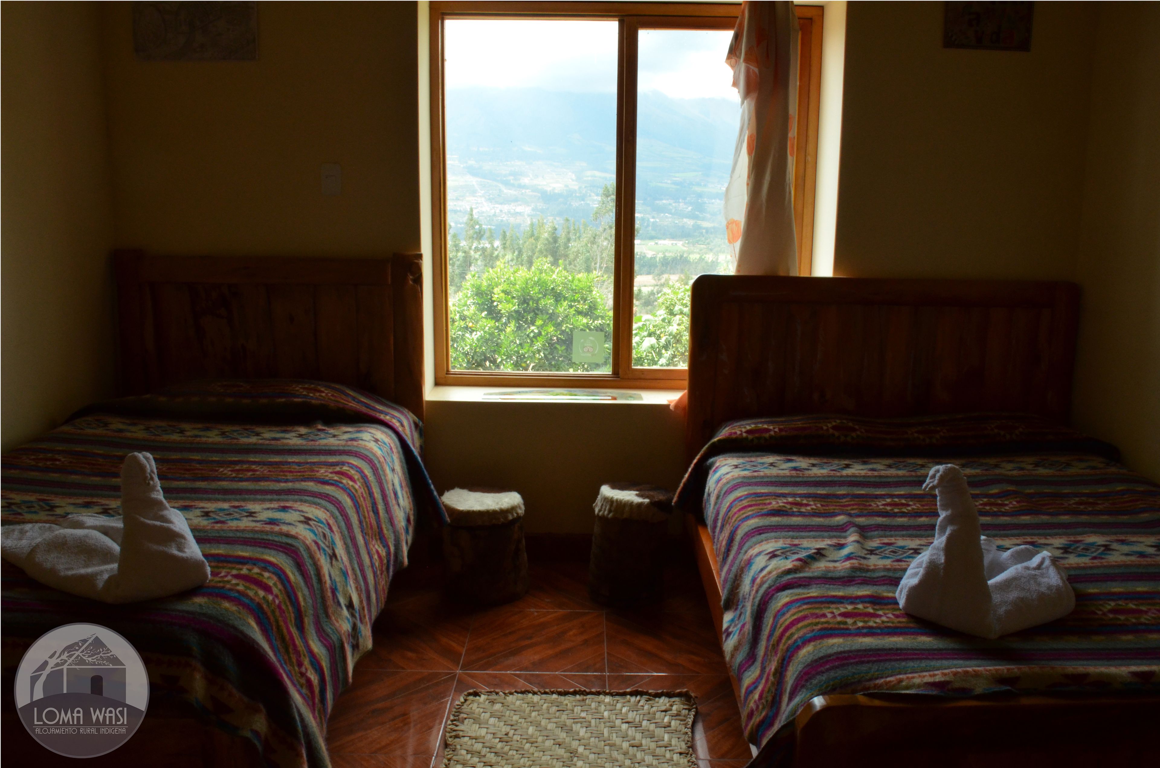 Family Room, 1 Bedroom, Ensuite, Mountain View | Desk, laptop workspace, free WiFi, bed sheets