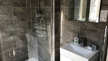 Superior-Doppelzimmer, mit Bad (superior double) | Badezimmer