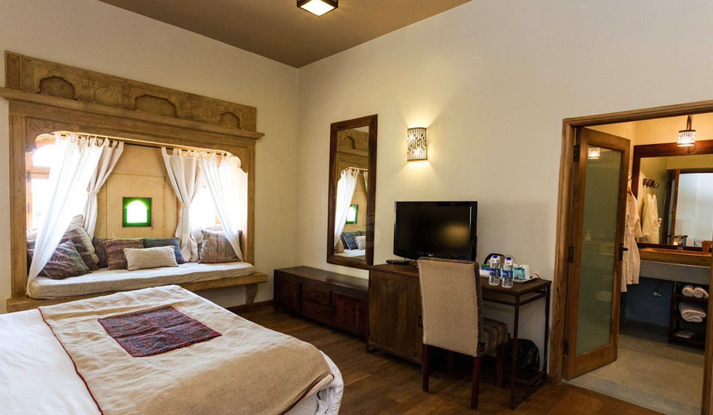 Premium bedding, minibar, in-room safe, free WiFi