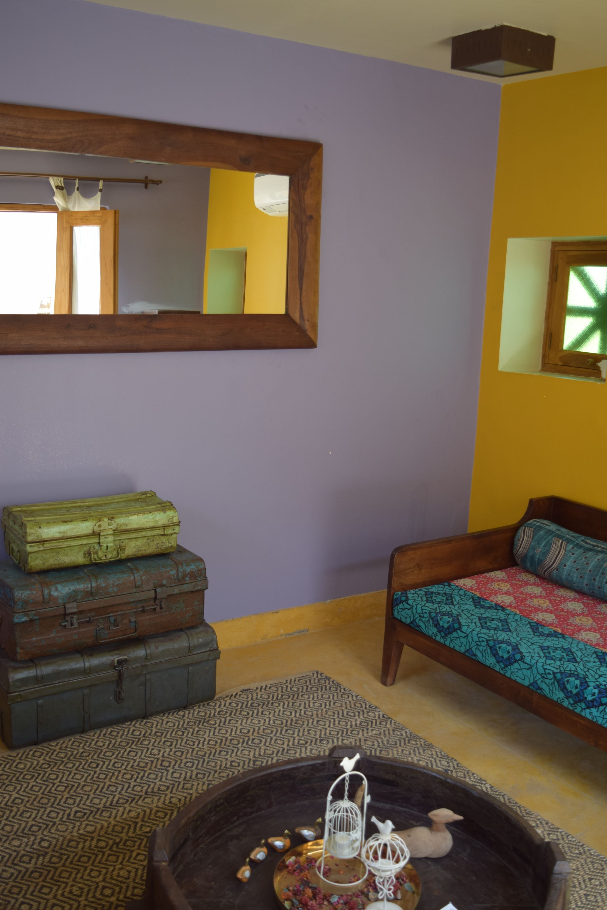 executive double room, 1 king bed, city view, courtyard area | living room | 32-inch flat-screen tv with cable channels, tv