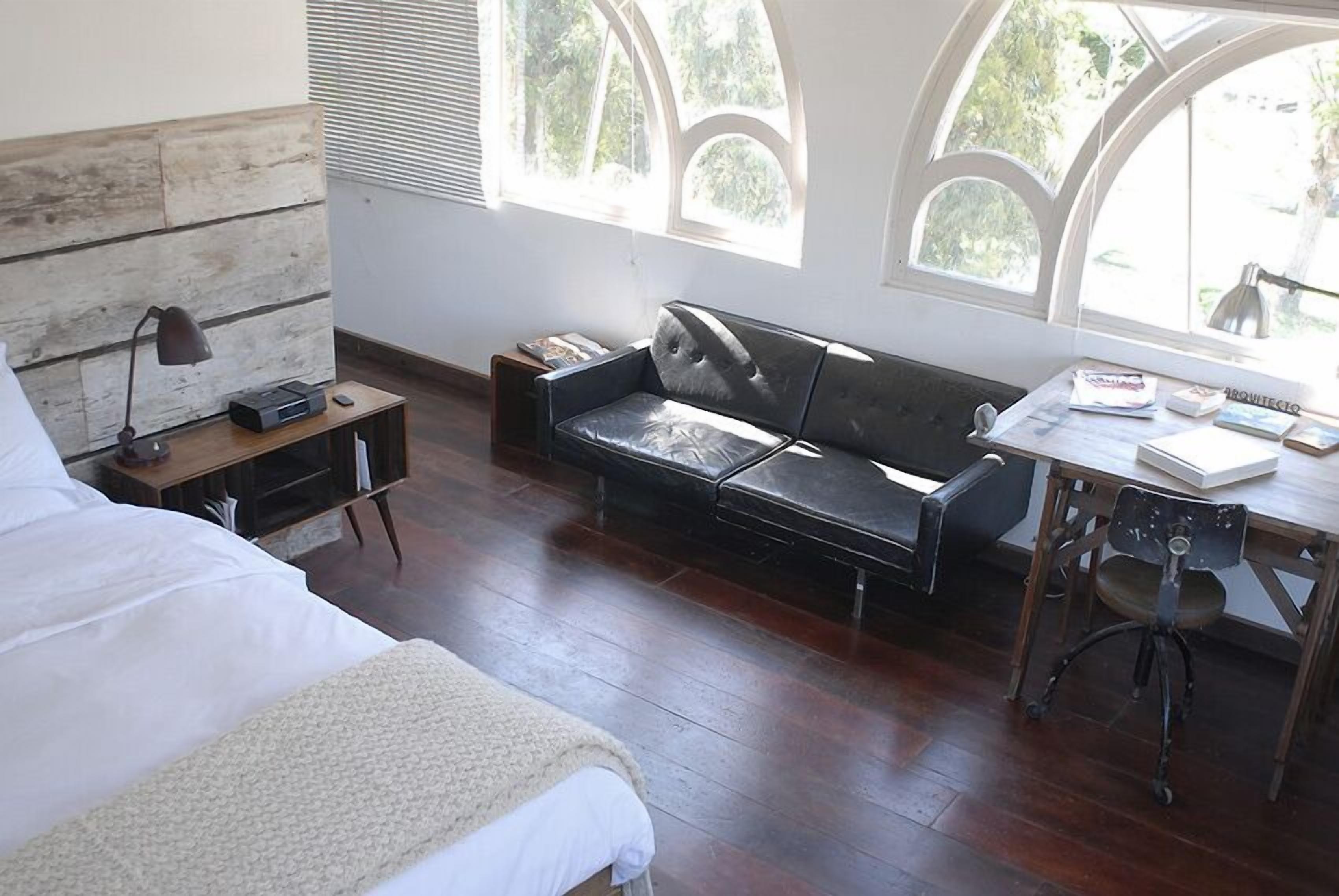 premium room, courtyard view, tower | premium bedding, minibar, in-room safe, individually furnished