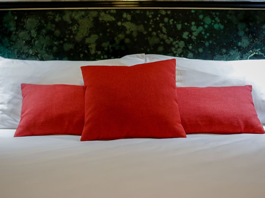 Junior Suite, 1 Queen Bed, Private Bathroom | Premium bedding, desk, soundproofing, iron/ironing board