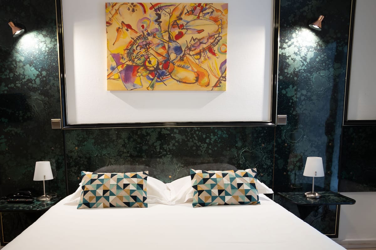 Junior Suite, 1 Queen Bed, Private Bathroom | Premium bedding, desk, soundproofing, iron/ironing board