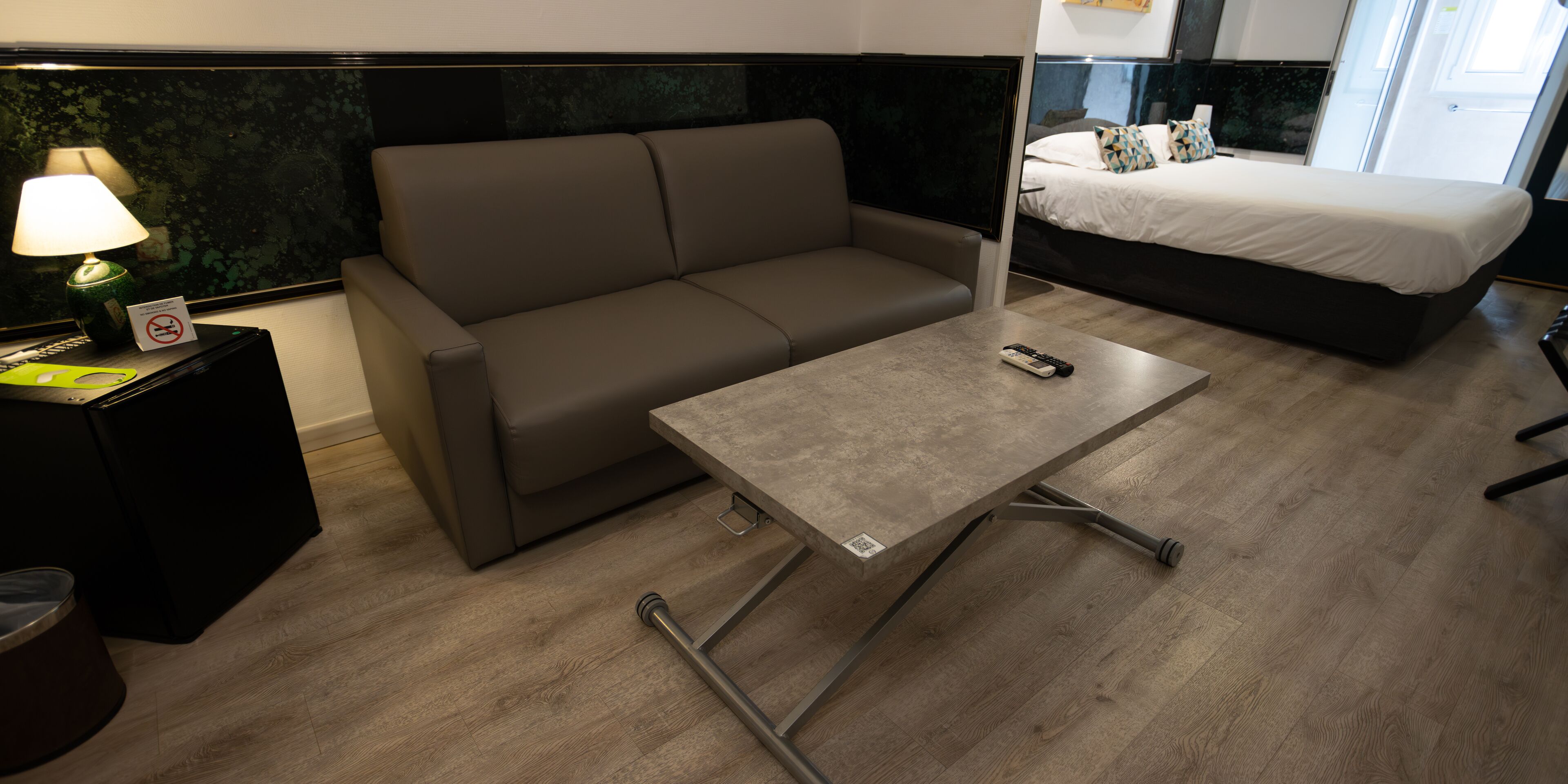 Literie de qualité supérieure, bureau, chambres insonorisées