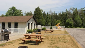Área de parrilladas y picnic