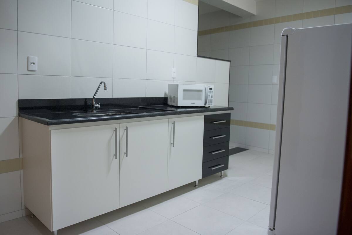 apartment, 1 bedroom | private kitchen | full-sized fridge, microwave