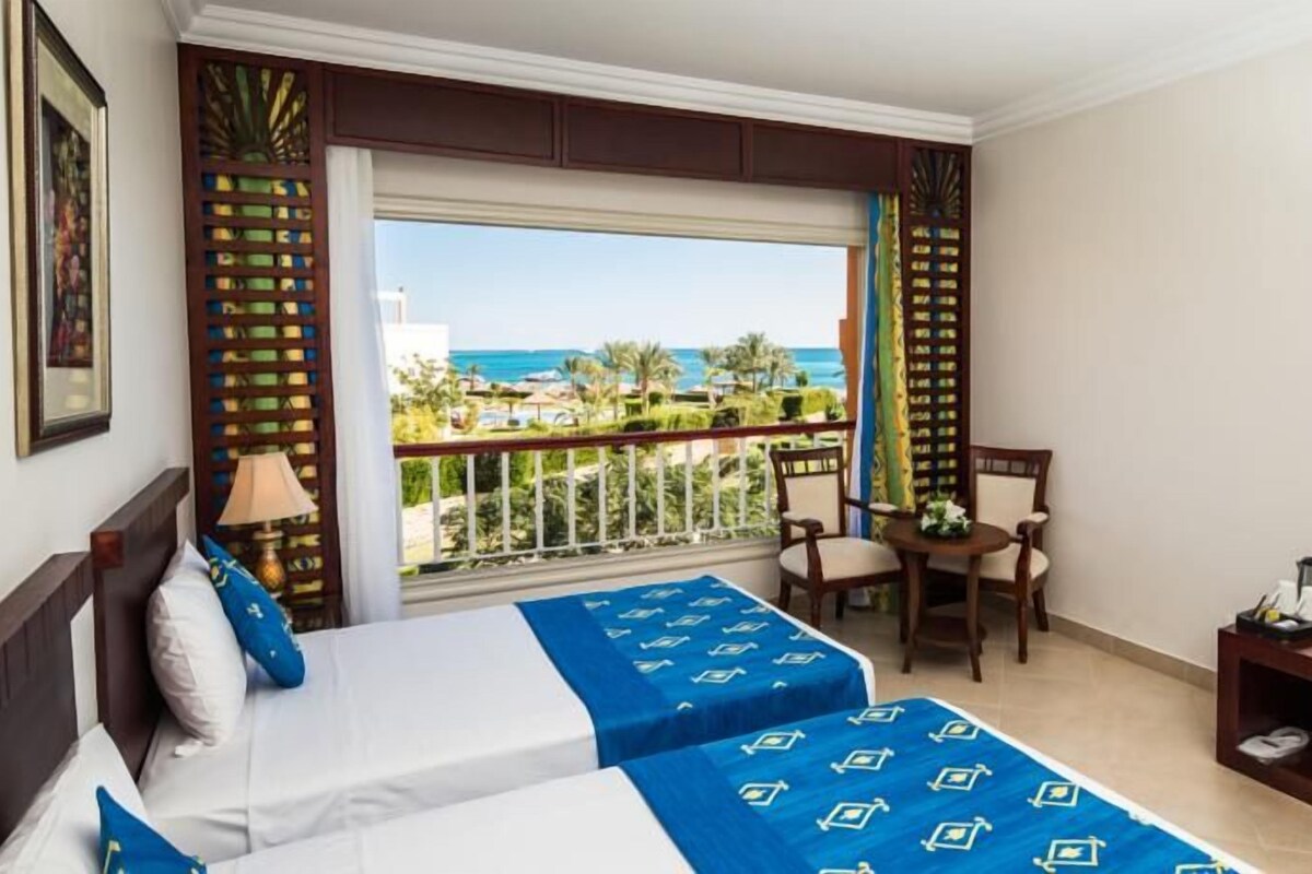 1 bedroom, minibar (some free items), in-room safe, desk