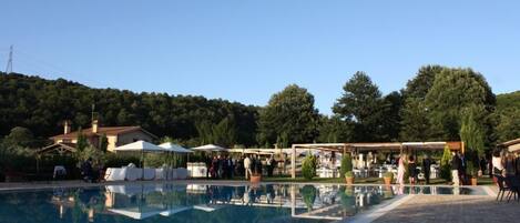 Seasonal outdoor pool