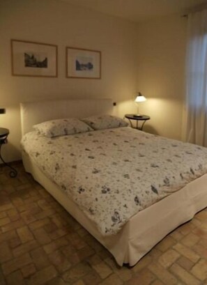 Villa Deluxe, 2 salles de bains | Lits pliants/supplémentaires, Wi-Fi gratuit, draps fournis