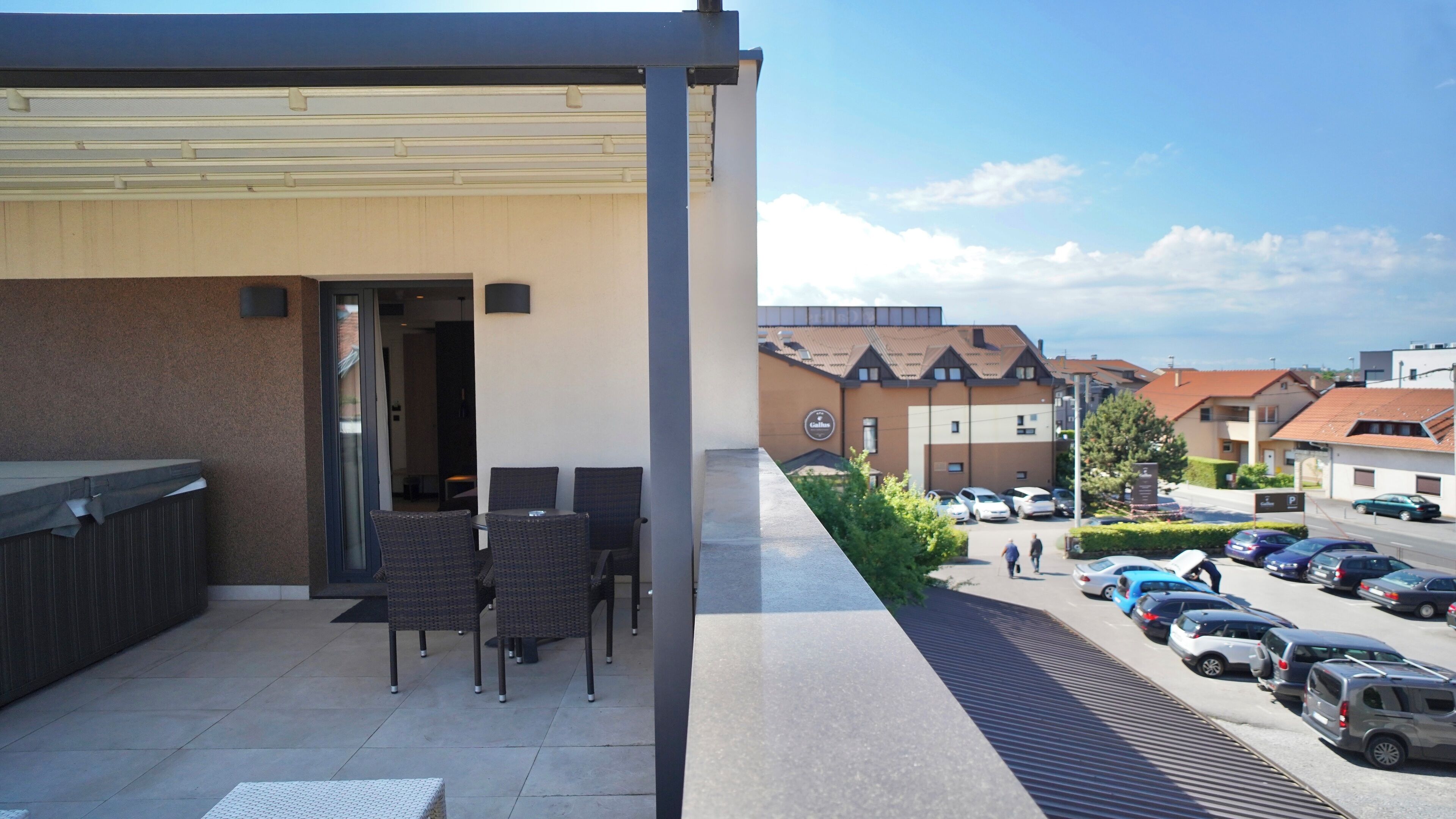 Deluxe Room | Terrace/patio