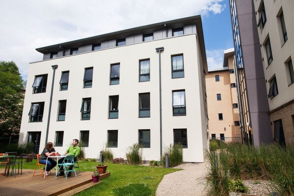 Front of property - Chalmers Street (Edinburgh)
