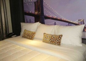 Premium bedding, pillowtop beds, in-room safe, individually decorated