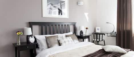 Comfort appartement, 2 slaapkamers, keuken | Woonruimte | Een flatscreentelevisie