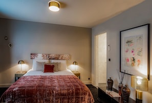 Junior Room, 1 Bedroom | In-room safe, soundproofing, free WiFi, bed sheets