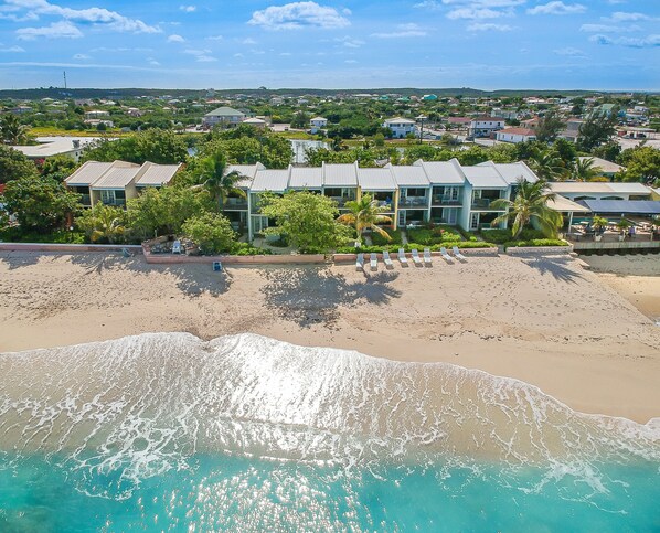 Property grounds - Osprey Beach Hotel (Cockburn Town)