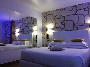 Indoor spa tub - Hotel Villa Rose (Nice)