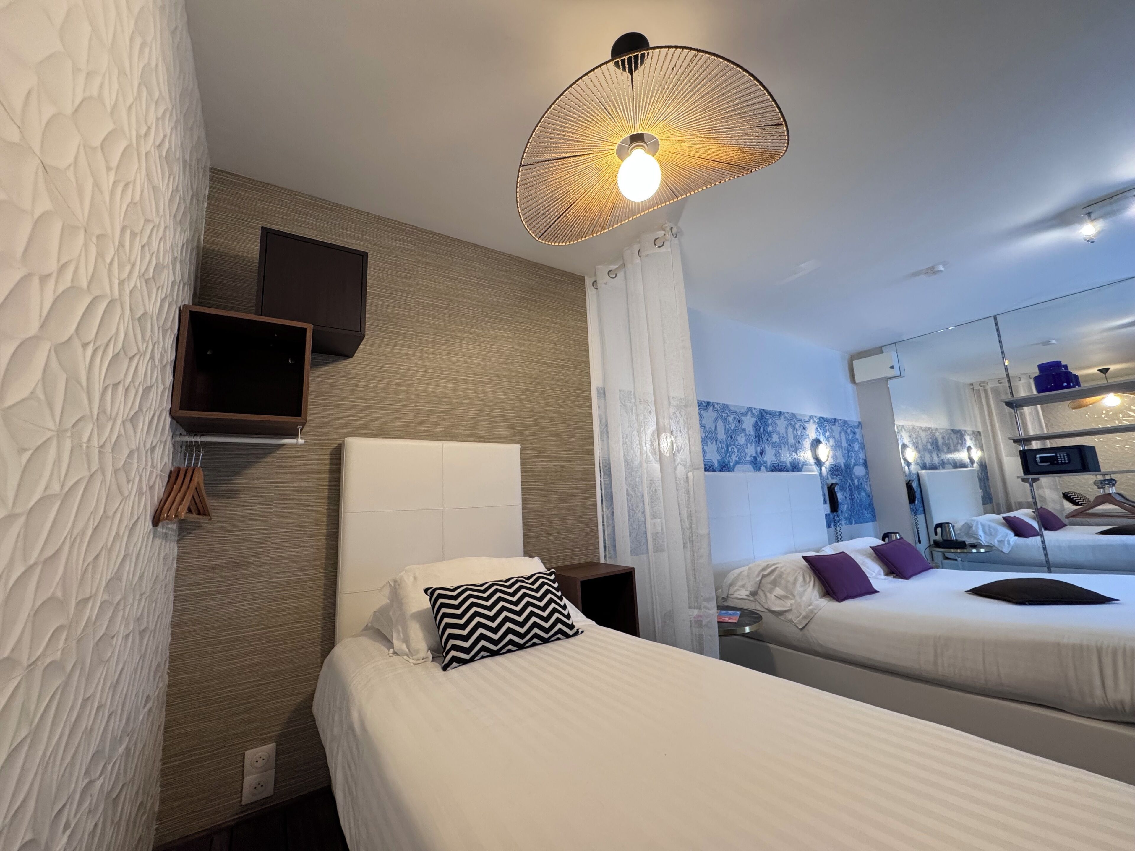 Deluxe driepersoonskamer | Lakens van Egyptisch katoen, luxe beddengoed, Select Comfort-bedden