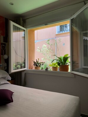 Double PMR room behind the hotel next to the parking | View from room - Hotel Villa Rose (Nice)