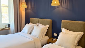 Rom – deluxe | Lydisolert, strykejern/-brett, wi-fi (inkludert) og sengetøy