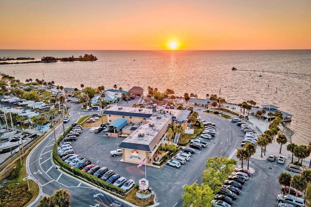 Inn on the Gulf