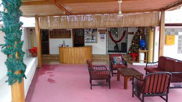 ํ
๋ผ์ค/ํํฐ์ค