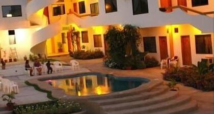 HOTEL PELICAN BAY INN