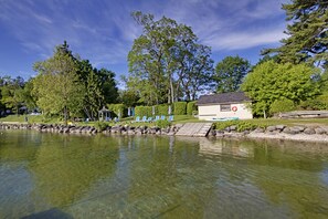 Lake - The Briars Resort & Spa (Georgina)