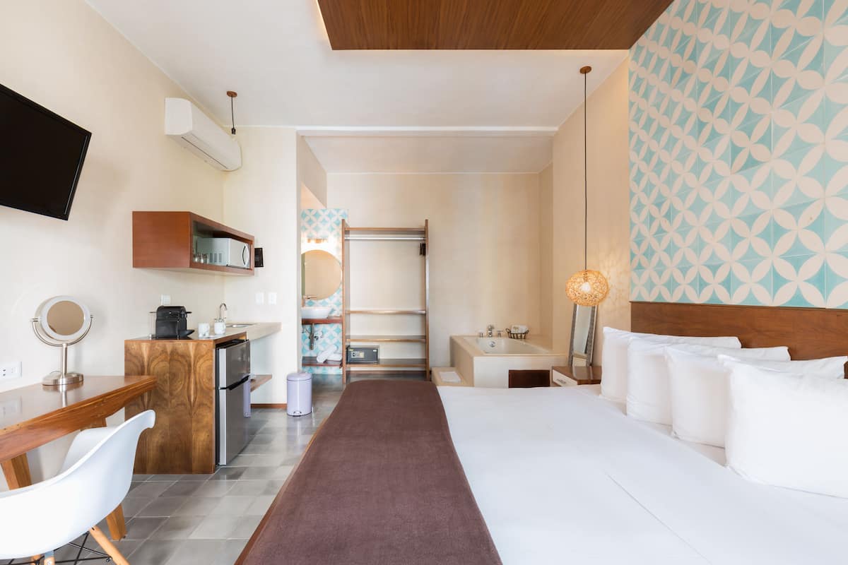 Standaard kamer | Een kluis op de kamer, verduisterende gordijnen, gratis wifi