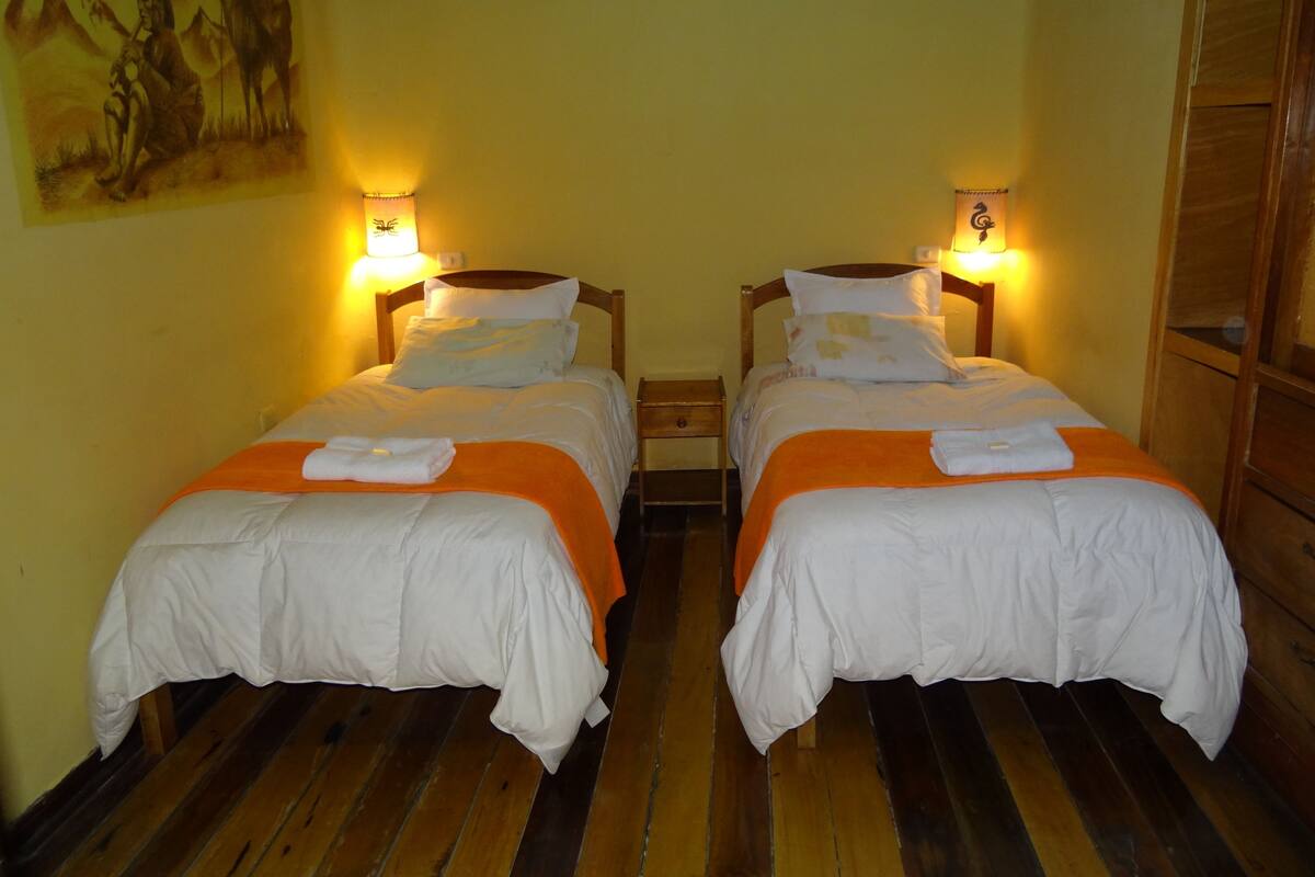 Chambre Standard avec lits jumeaux | Salle de bain