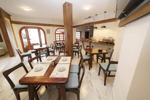 Free daily full breakfast