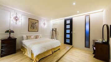 Deluxe Double Room | 1 bedroom, premium bedding, down duvets, individually furnished