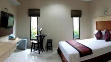 Standard Double Room | Free WiFi