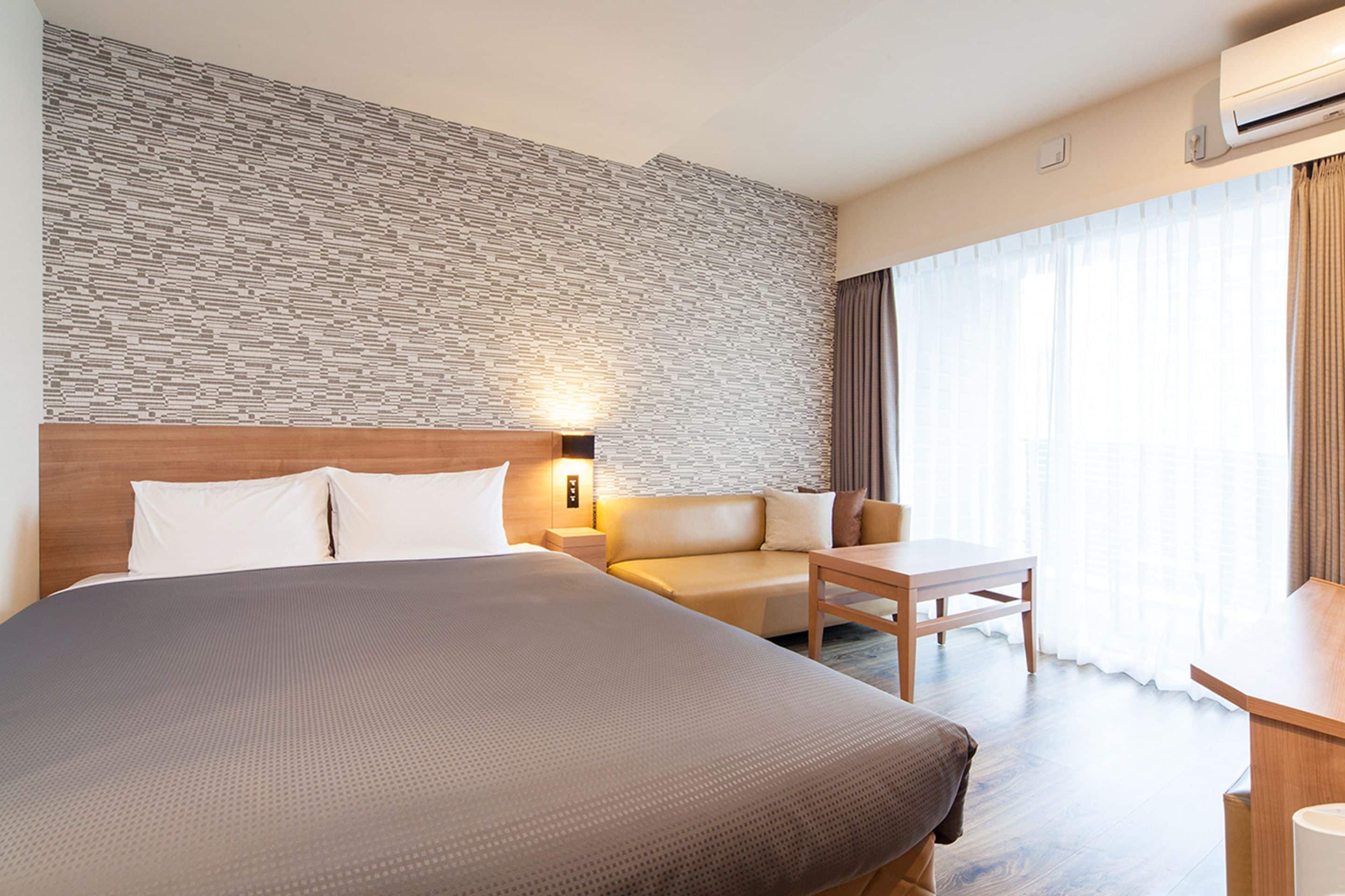 Individually decorated, individually furnished, desk, free WiFi