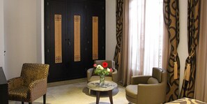 Superior Room | In-room safe, desk, blackout drapes, iron/ironing board - Dar Souran (Tangier)