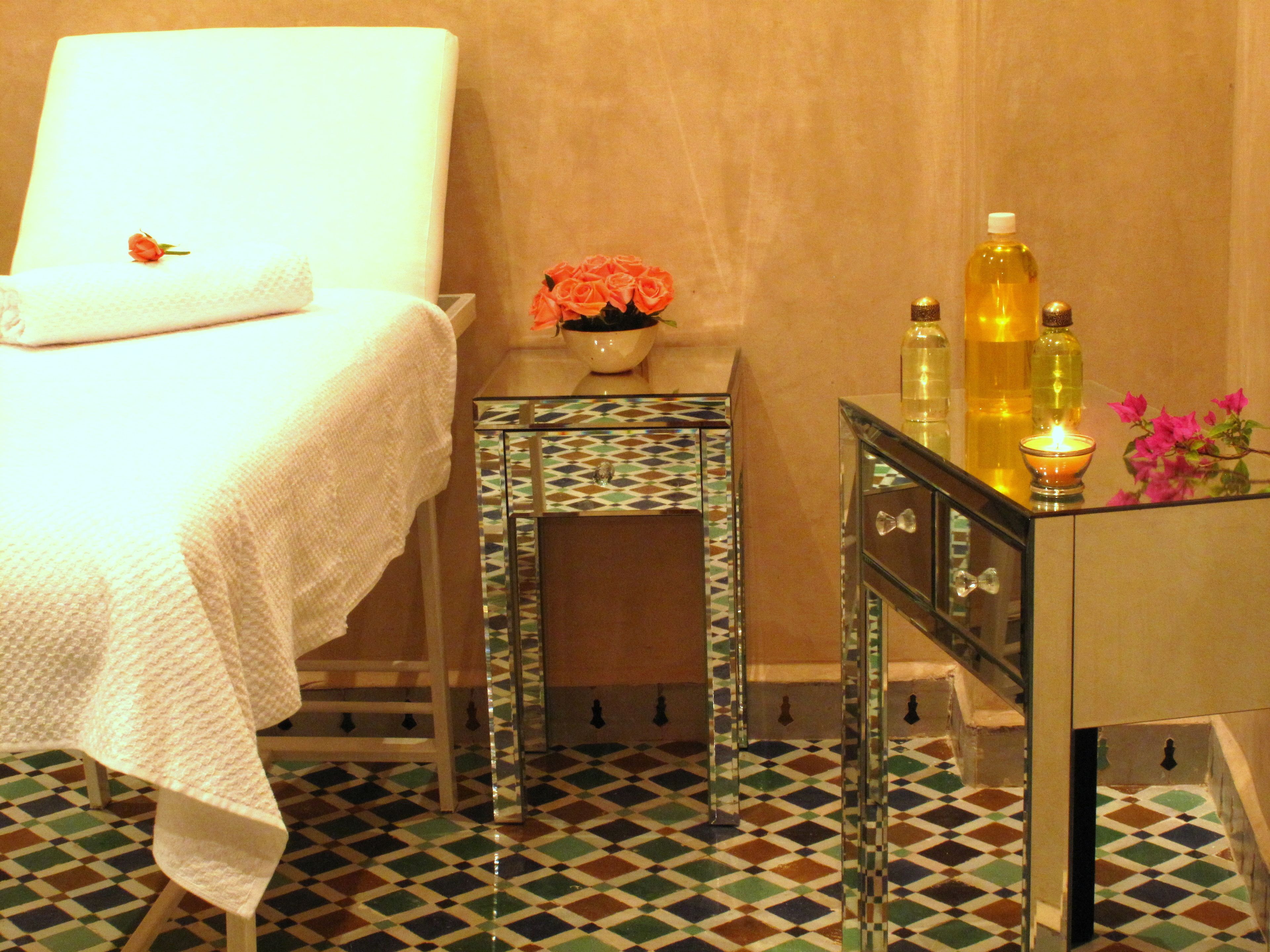 Couples treatment room(s), steam room, Turkish bath/hammam