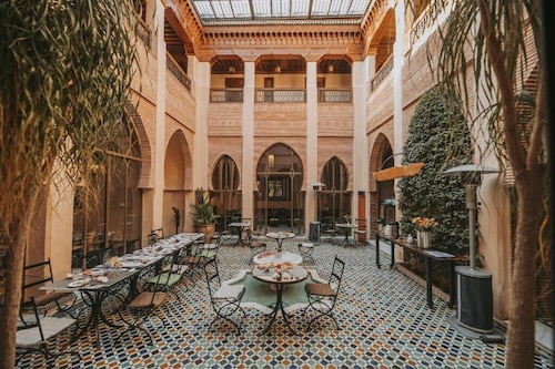 Riad Le Perroquet Bleu