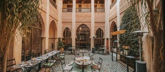 Riad Le Perroquet Bleu