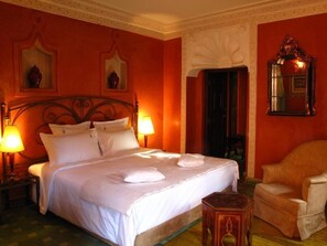 Family Apartment | Premium bedding, in-room safe, free cribs/infant beds, rollaway beds - Riad Le Perroquet Bleu (Marrakech)