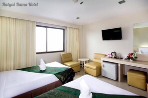 Quarto luxo (Deluxe Room with Breakfast) | Frigobar, camas extras/dobráveis (sobretaxa), Wi-Fi de cortesia