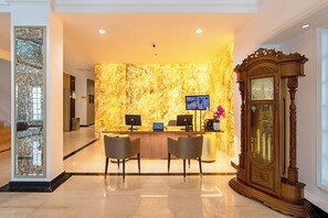 Reception - Blue Sky Pandurata Boutique Hotel (Jakarta)