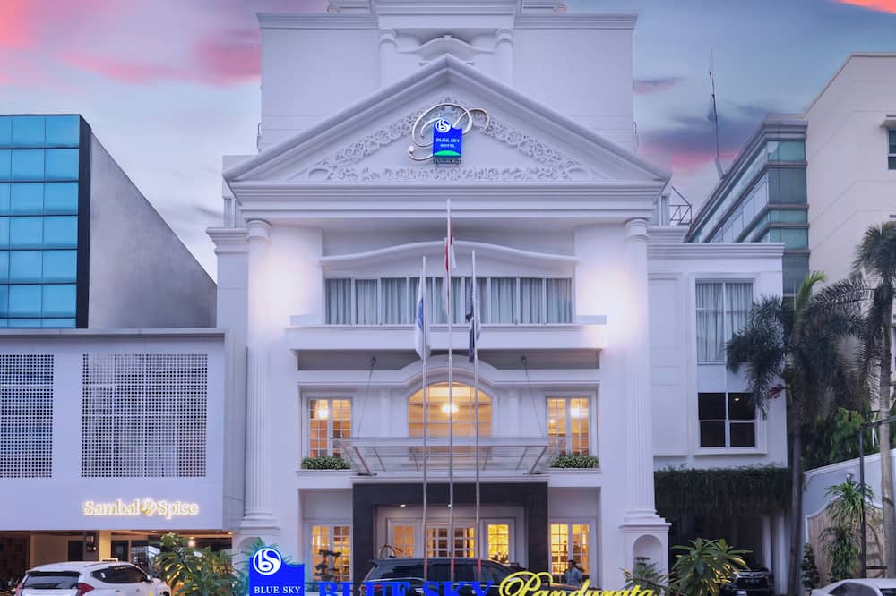 Blue Sky Pandurata Boutique Hotel