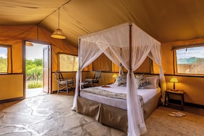 Superior Double or Twin Room | In-room safe, desk, bed sheets - Sentrim Tsavo Lodge (Voi)
