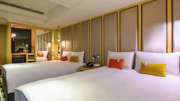 Down duvets, in-room safe, desk, free WiFi