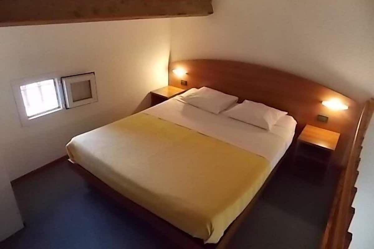 1 bedroom, premium bedding, individually furnished, soundproofing