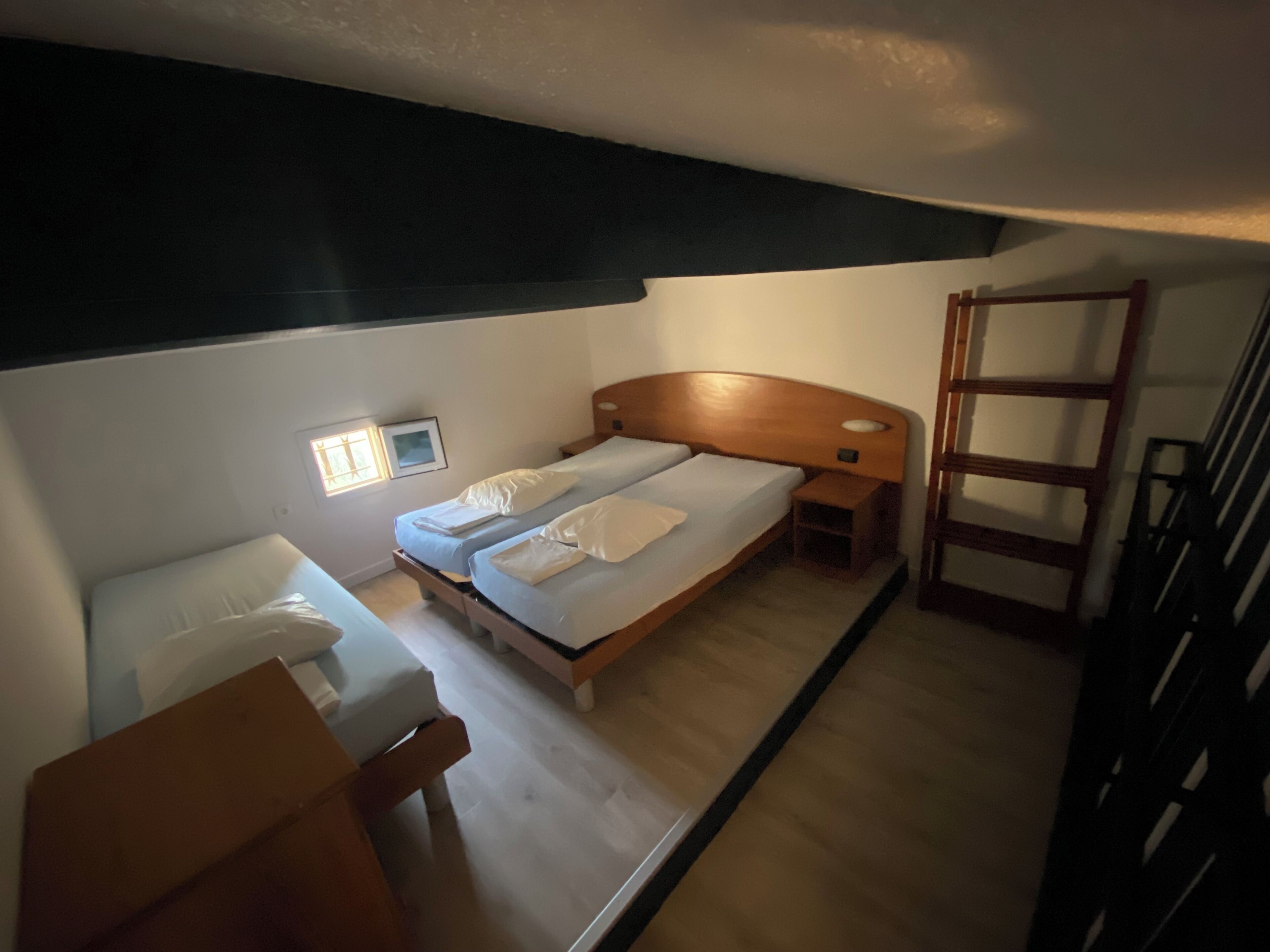 Gîte Duplex (5 personnes) Type C Mazet 33 | Premium bedding, individually furnished, soundproofing